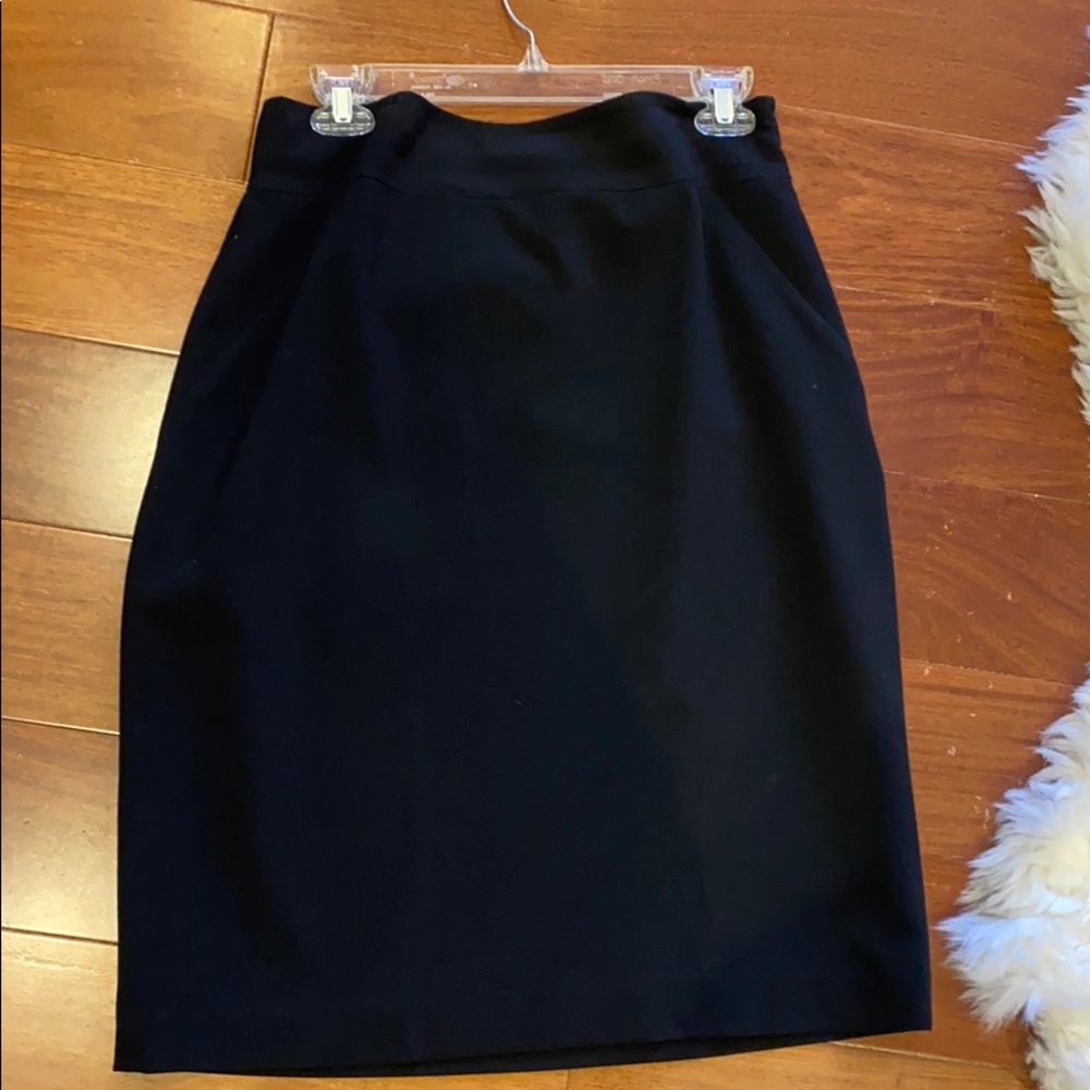 T Tahari black pencil skirt
